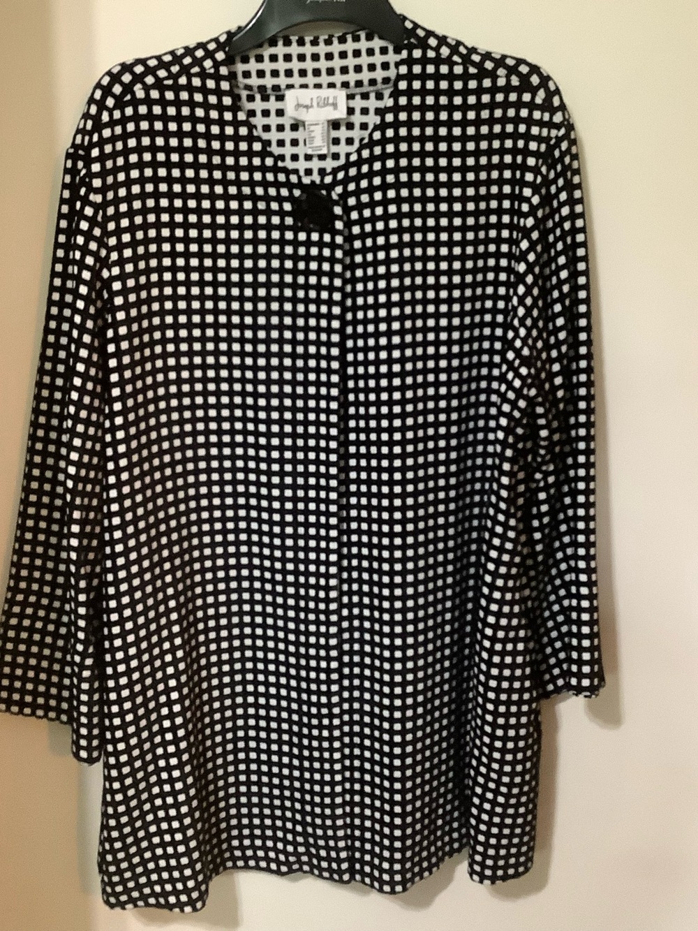 JOSEPH RIBKOFF: Black & White Square Print Jacket